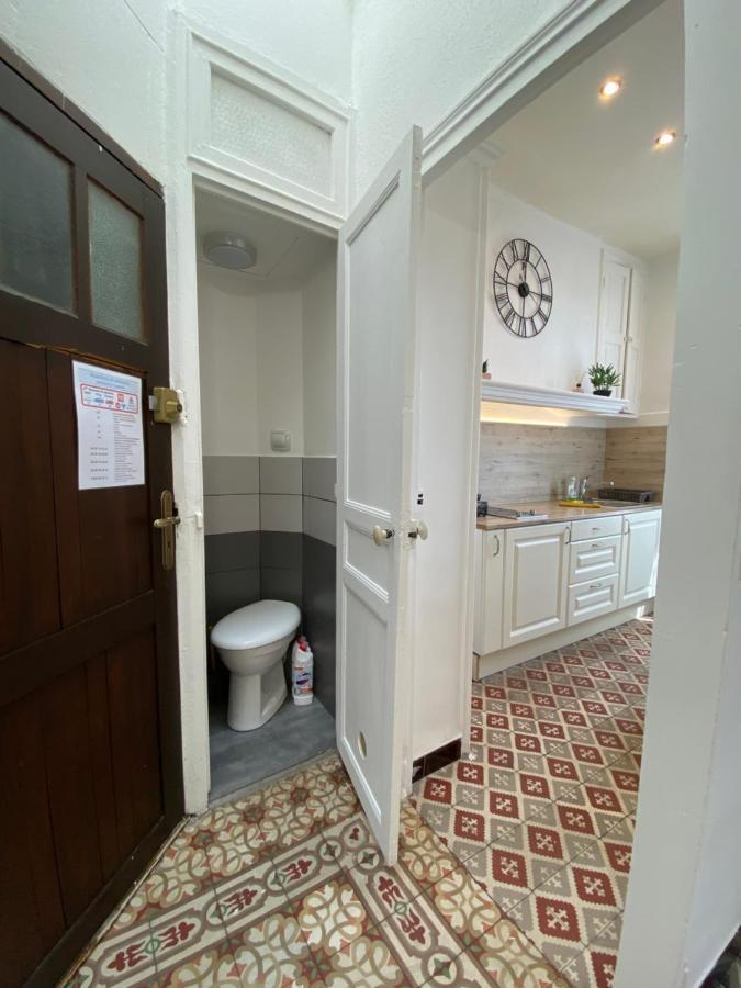 Le 23 - 2Eme Etage Apartman Arles Kültér fotó