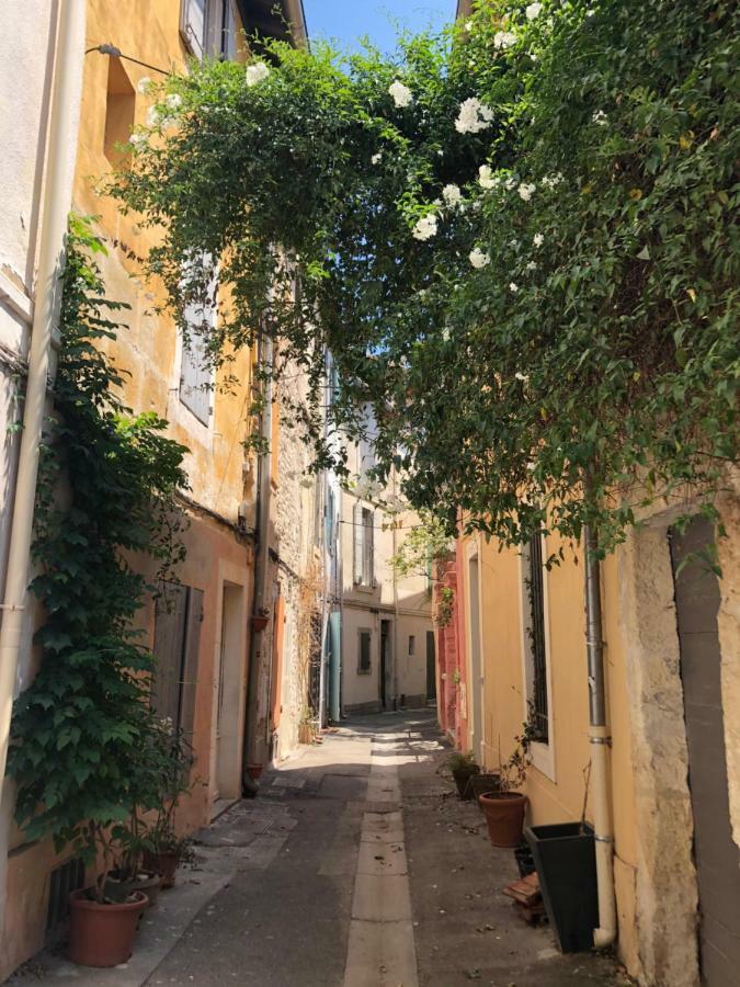 Le 23 - 2Eme Etage Apartman Arles Kültér fotó